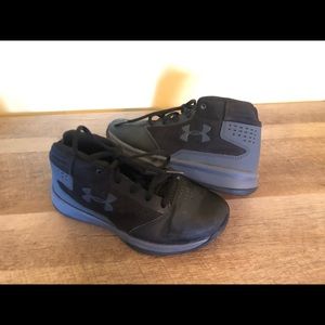 EUC Under Armor Kids Basketball Shoes